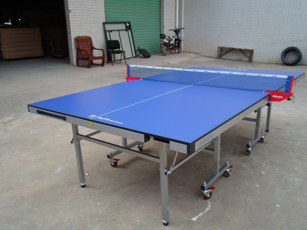MDF Top And Edge Free Single Folding Ping Pong Table , Easy To Store Rackets And Balls
